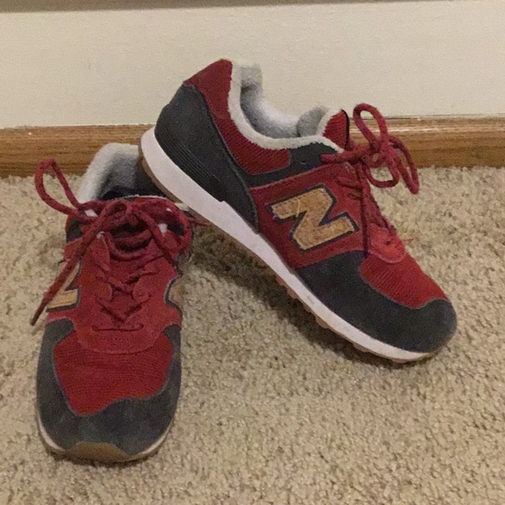 New Balance boys shoes wide size 2.5